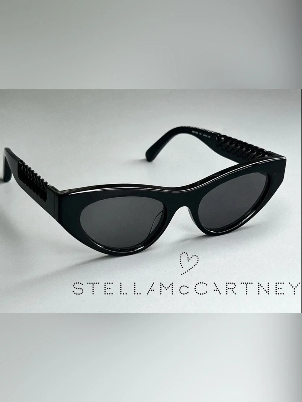 Stella McCartney Iconic Chain Detail Cat-Eye Frame Sunglasses Brand Logo Arm 🕶️